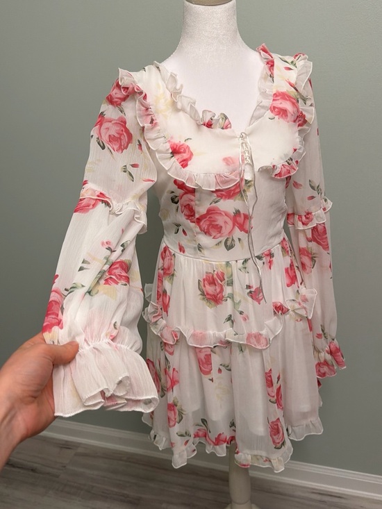 Missguided Dresses & Skirts - Missguided White Mini Dress with Pink Rose Print
